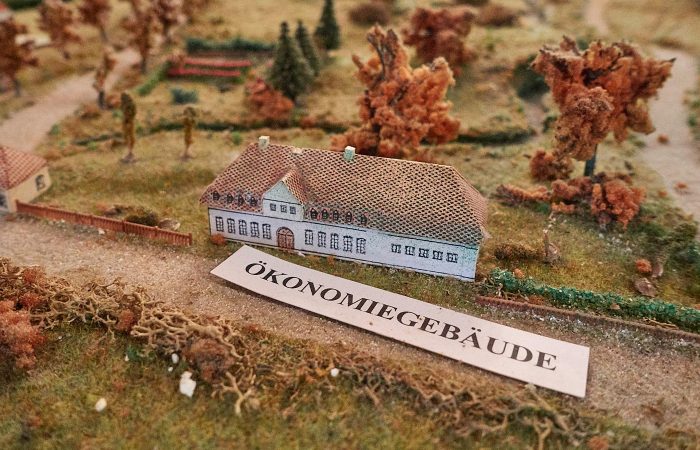 Karlsberger Hof: Früher Ökonomiegebäude vom Schloss Karlsberg