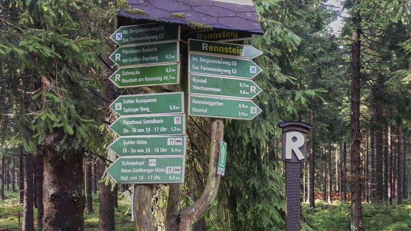"Rennsteig-R": Wandern auf dem Rennsteig bei Oberhof