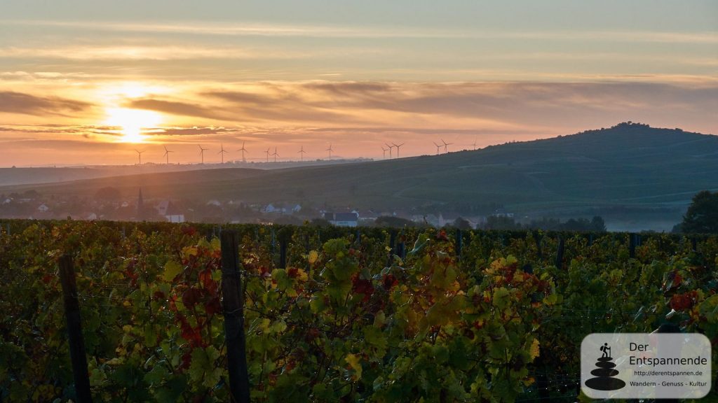 Sonnenaufgang über Bechtolsheim und dem Selztal