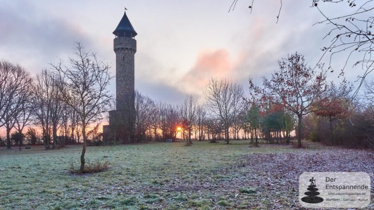 Sonnenaufgang beim Wartbergturm Alzey