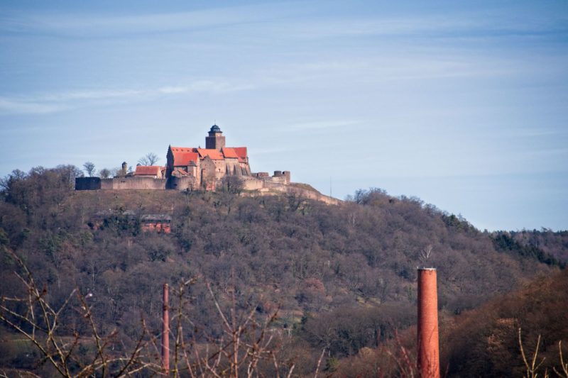 Burg Breuberg, gesehen von Höchst im Odenwald