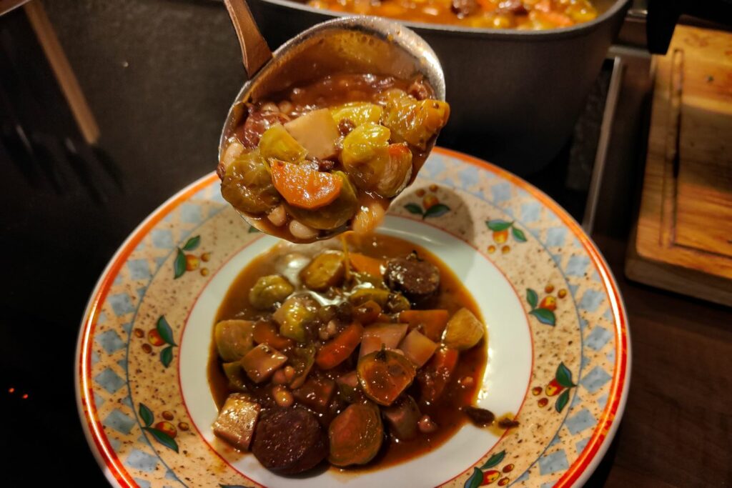 CookingByAccident: Chili con Smoked Pork Mead and Brussel Sprouts